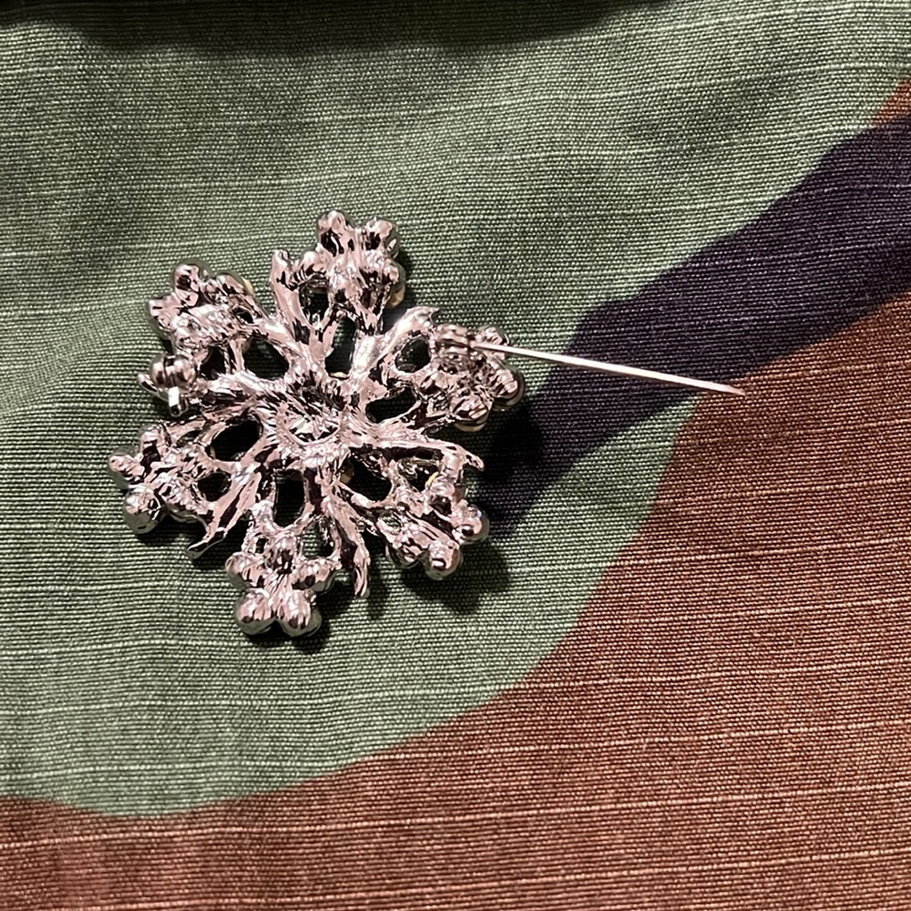 🎁Floral Rhinestone Brooch - Picture 3 of 5